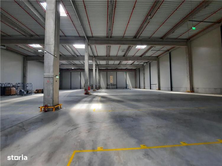 Spațiu comercial, de 1,800 mp, în Criș