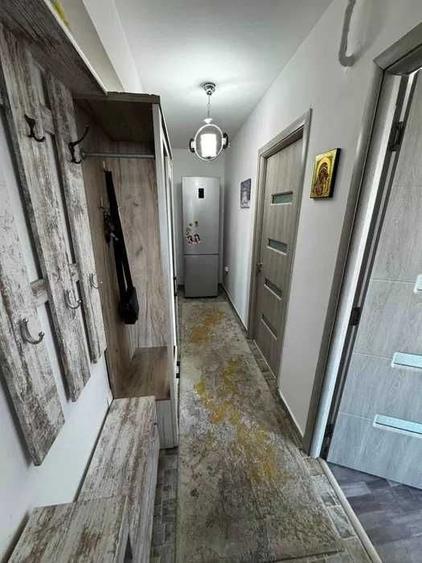 Apartament cu 2 camere decomandat în Popoveni