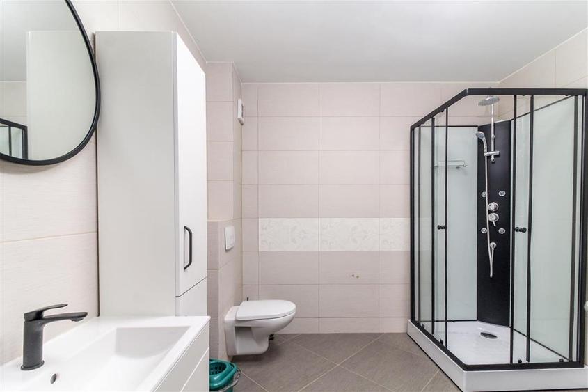 Apartament cu 3 camere semidecomandat, mobilat în Mănăștur