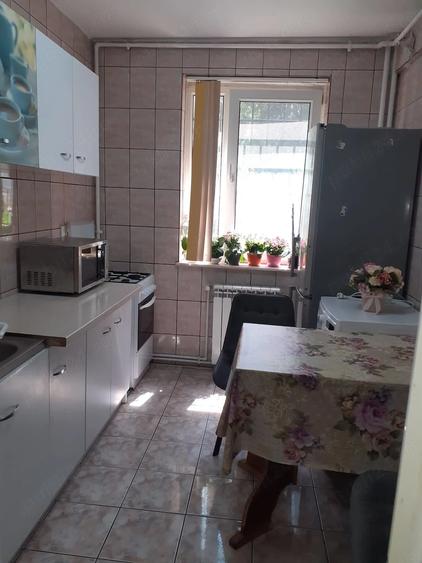 Apartament cu 2 camere semidecomandat în Tomis III