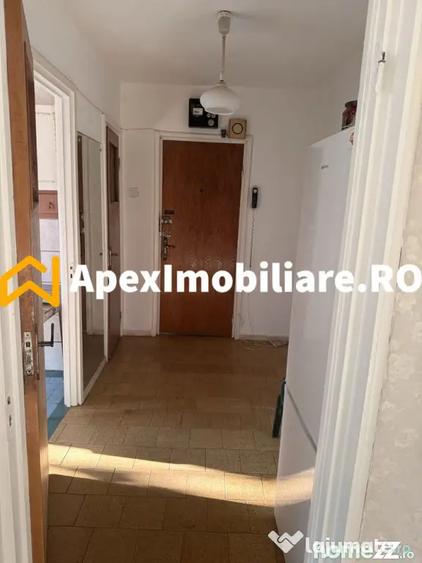 Apartament cu 3 camere decomandat în Brâncoveanu