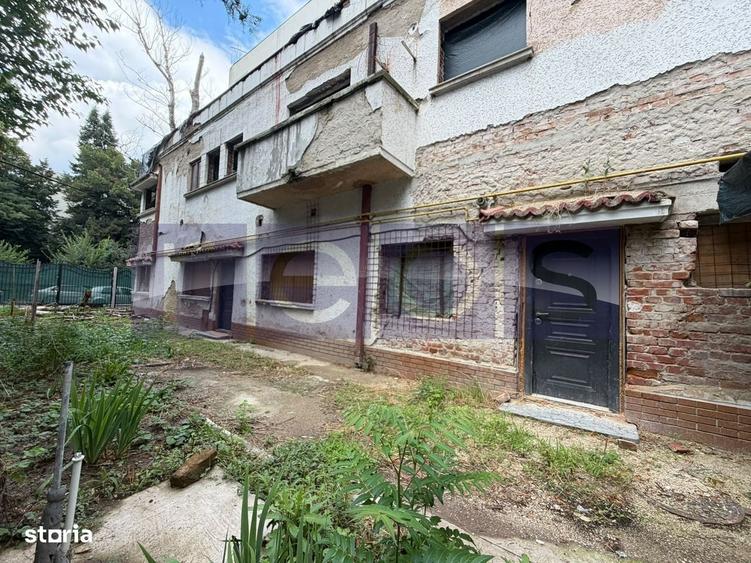 Casă cu 4 camere în Dorobanți