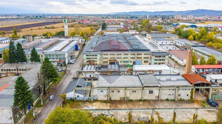 Spațiu industrial, de 924 mp, în Nord