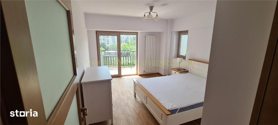 Apartament cu 3 camere, mobilat în Centrul Civic