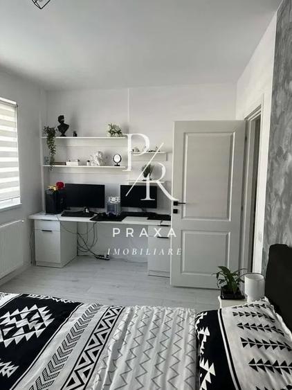 Apartament cu 3 camere semidecomandat, mobilat în Florești