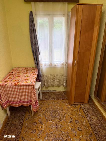 Hantesti - casa de locuit cu 3 camere si anexe - 5