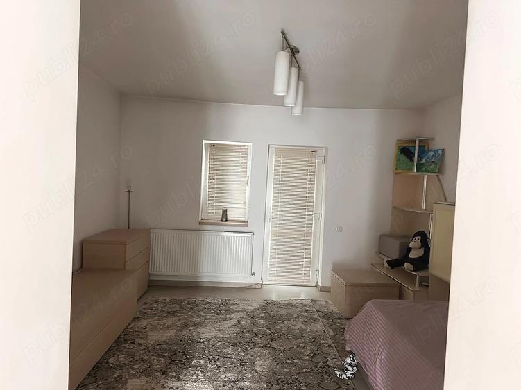 Garsonieră decomandată în Iris