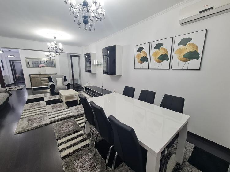 Apartament cu 4 camere decomandat în Herăstrău