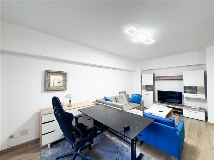 Apartament cu 3 camere semidecomandat, mobilat în Herăstrău