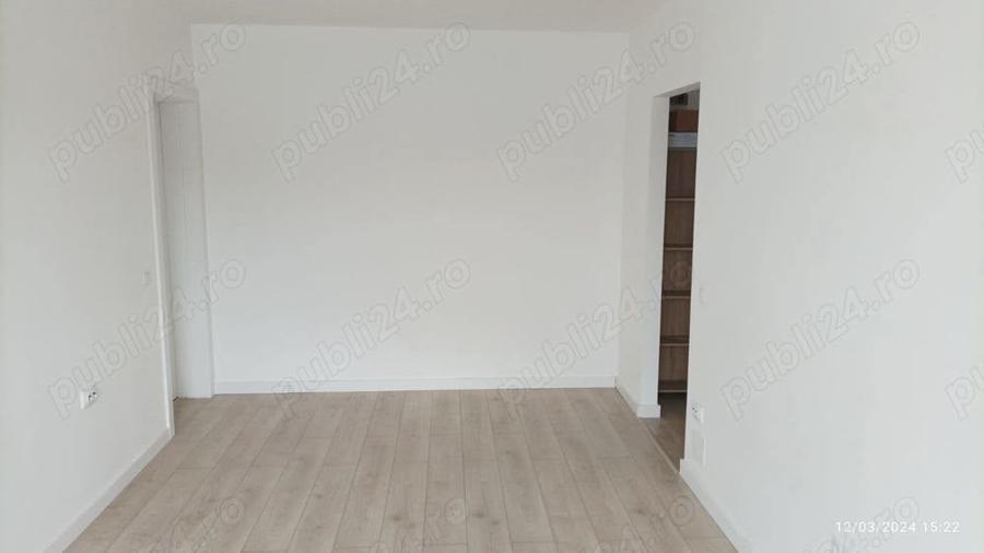 Inchiriez apartament 2 camere in zona Vivo - 2