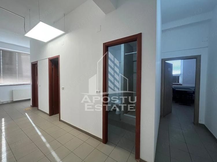 Casă cu 4 camere cu Teren 320 Mp în Aradul Nou