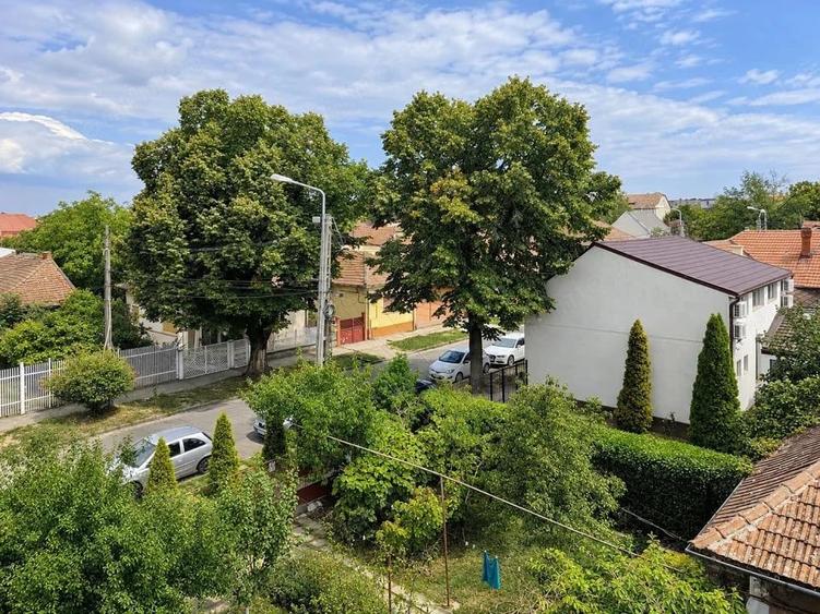 Apartament cu 2 camere decomandat în Șagului