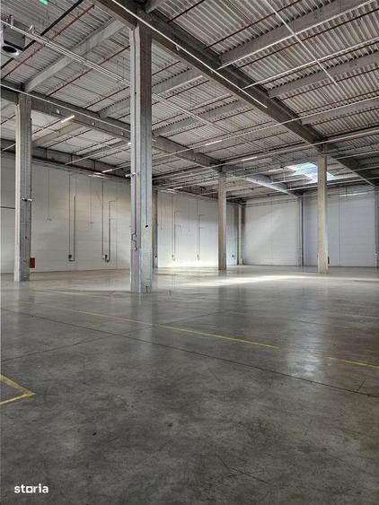 Spațiu comercial, de 3,500 mp, în Florești