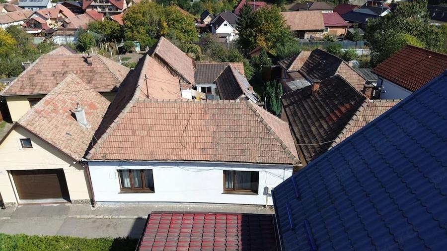 Casă cu 5 camere cu Teren 750 Mp în Central