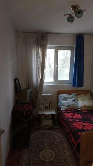 Apartament cu 3 camere nedecomandat în Nord