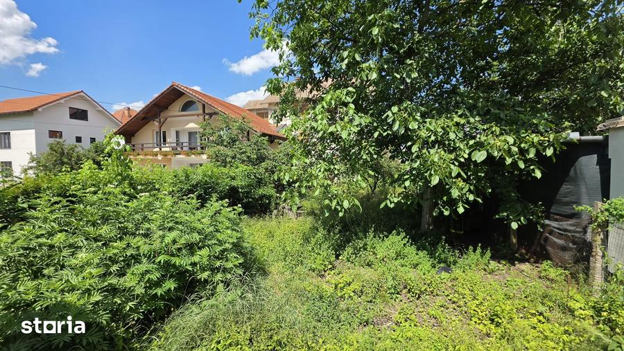 Apartament cu 4 camere în Sub Arini