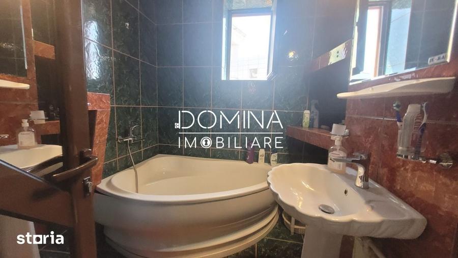 Apartament cu 4 camere decomandat în Central