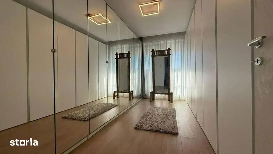 Apartament cu 4 camere în Central