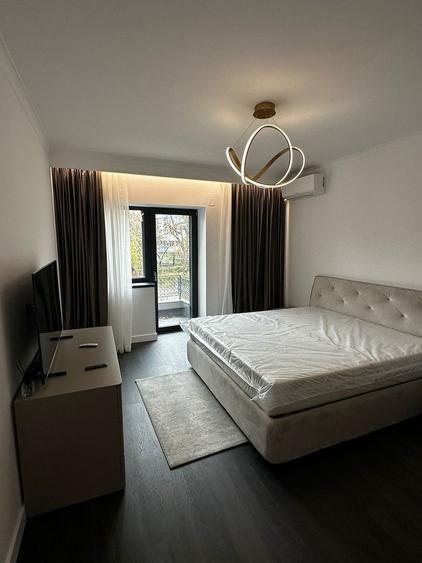 Apartament cu 3 camere decomandat, mobilat în Primăverii