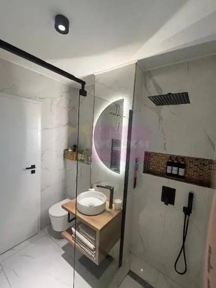 Apartament cu 4 camere decomandat în Pantelimon