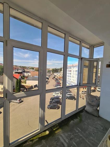 Apartament cu 3 camere semidecomandat în Fălticeni