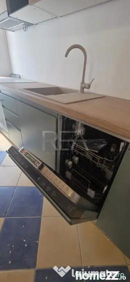 Apartament cu 3 camere decomandat în Știrbei Vodă
