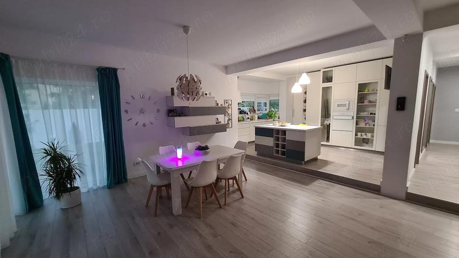 Casă cu Teren 856 Mp în Dumbrăvița