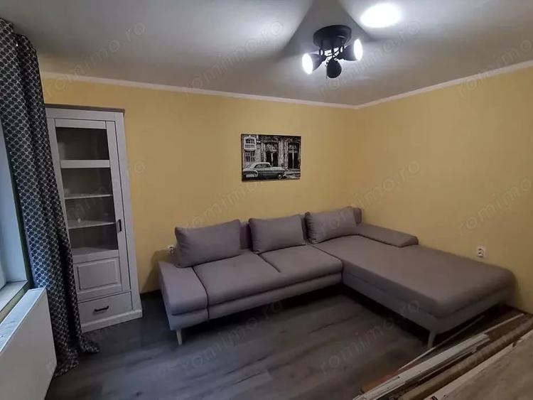 Casă cu 4 camere cu Teren 100 Mp în Semicentral