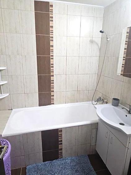 Apartament cu 2 camere decomandat, mobilat în Unirii Sud