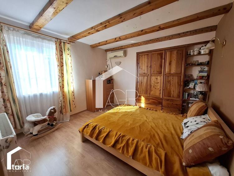 Casă cu 4 camere cu Teren 167 Mp în Republicii