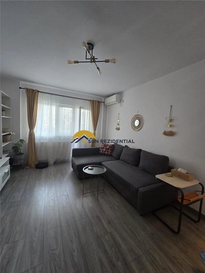 Apartament cu 2 camere semidecomandat în Tineretului