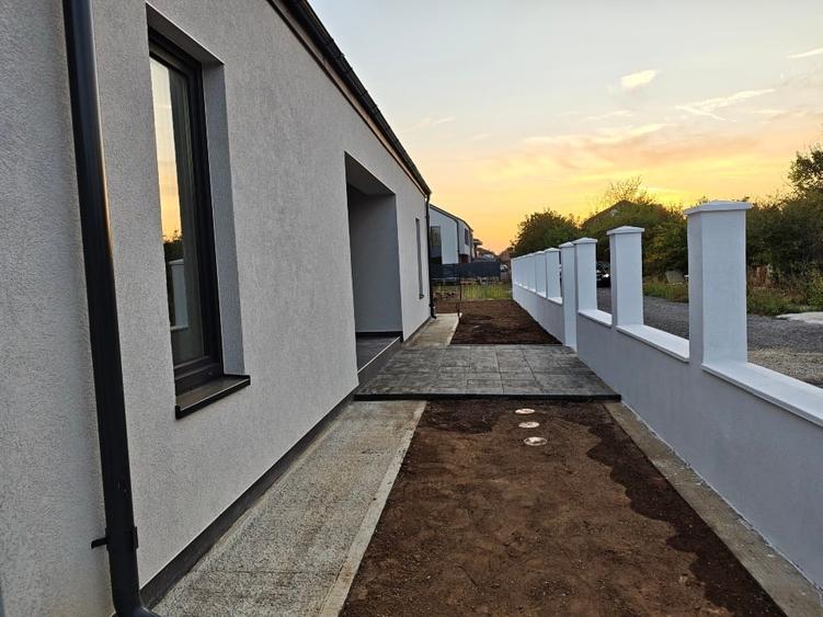 Casă individuală cu 4 camere cu Garaj în Corbeanca