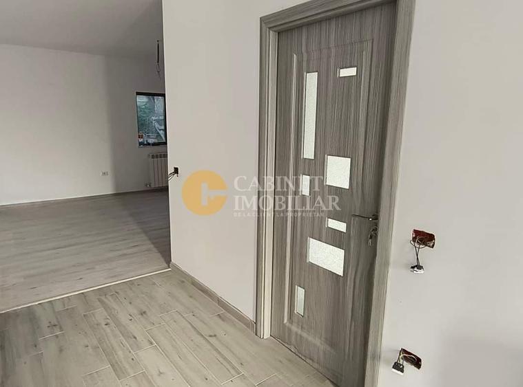 Duplex cu 4 camere cu Canalizare în Horpaz