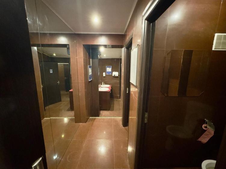 Spațiu comercial, de 500 mp, în P-ța Muncii