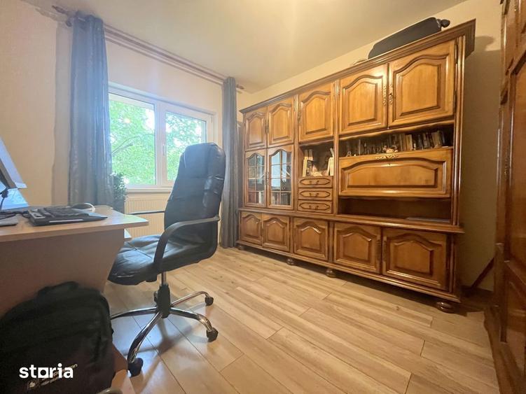 Apartament cu 4 camere decomandat în Șagului