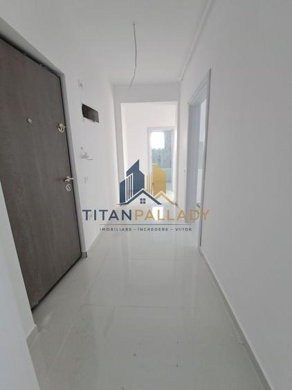 Apartament cu 3 camere decomandat în Theodor Pallady