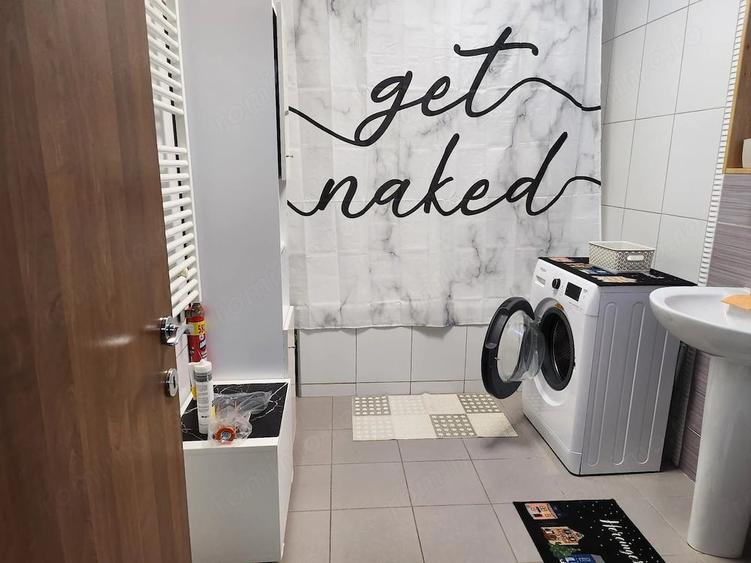 Apartament cu 2 camere decomandat în Splaiul Unirii
