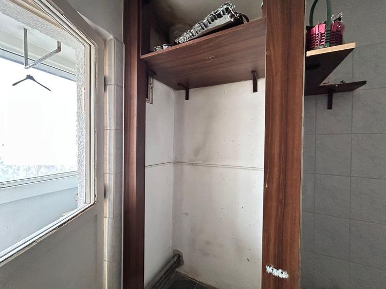 Apartament cu 2 camere decomandat, mobilat în Vest