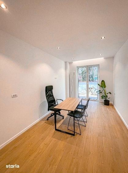 Apartament cu 4 camere decomandat în Victoriei