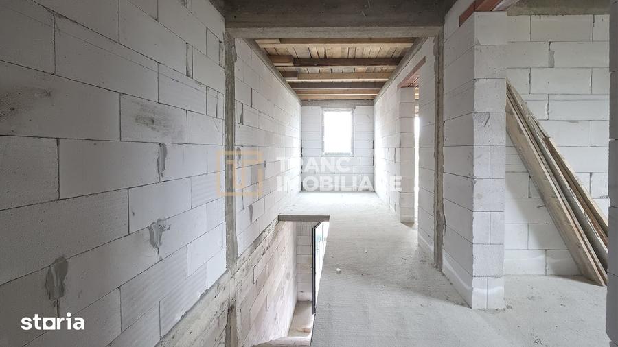 Casă cu 3 camere decomandat cu Teren 190 Mp în Vladimirescu