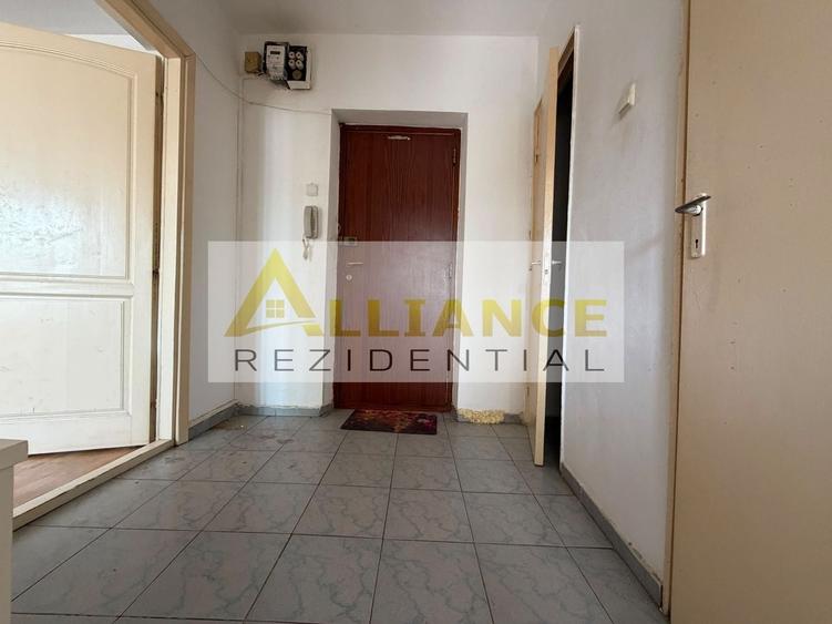 Apartament cu 2 camere decomandat în Berceni