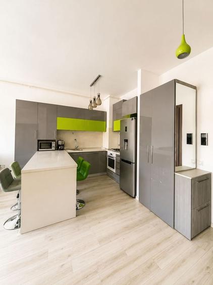 Apartament cu 2 camere semidecomandat, mobilat în Bună Ziua