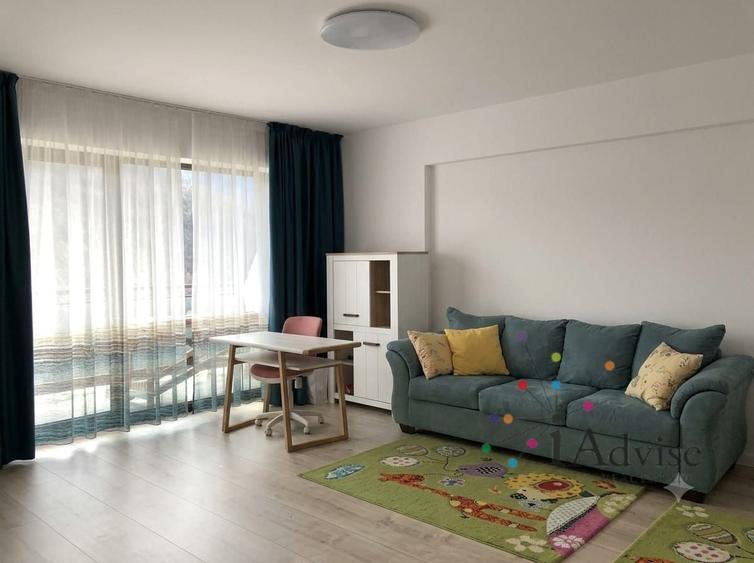 Penthouse cu 4 camere decomandat în Răcădău
