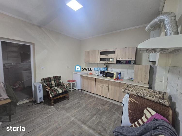 Casă cu 4 camere cu Teren 1200 Mp în Beclean