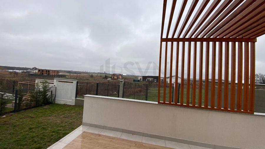 Casă individuală cu 5 camere cu Canalizare în Mogoșoaia