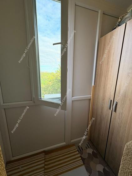 Apartament cu 2 camere semidecomandat, mobilat în Dacia