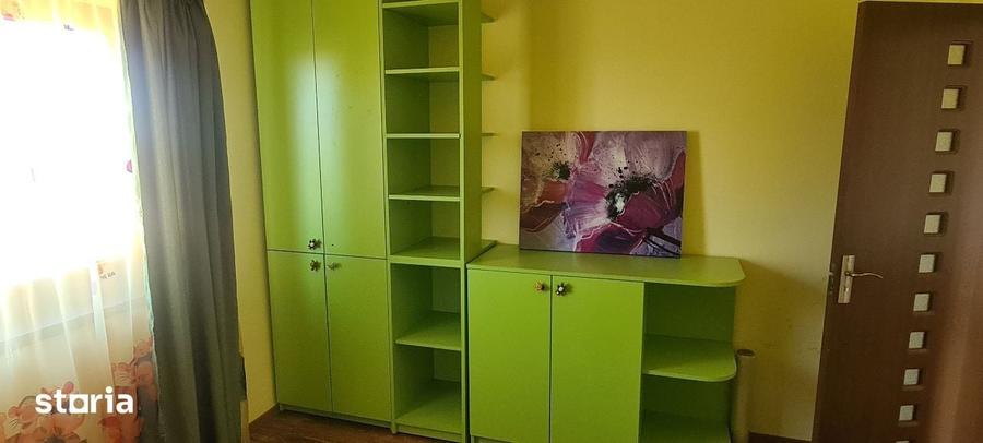 Casă cu 5 camere cu Teren 2500 Mp în Ghercești