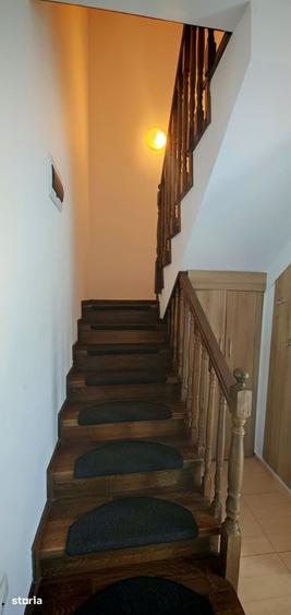 Casă cu 4 camere decomandat cu Teren 177 Mp în Central