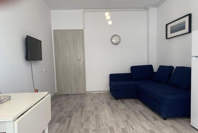 Apartament cu 2 camere semidecomandat, mobilat în Păcii
