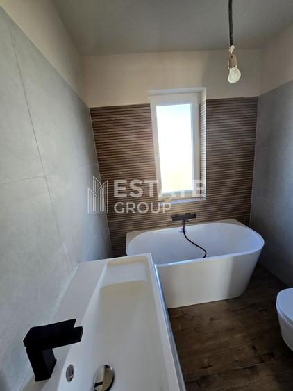 Casă individuală cu 4 camere cu Canalizare în Moșnița Nouă